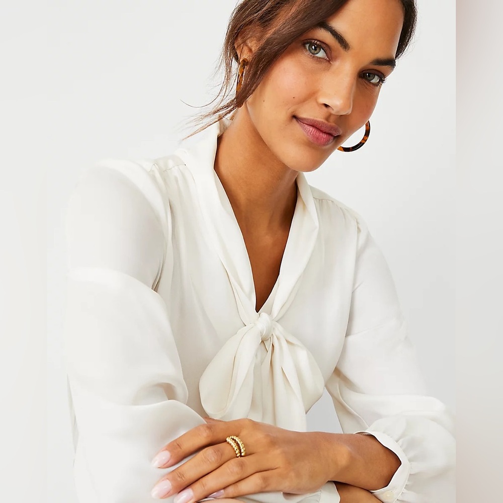 NWT Ann Taylor Ivory Tie Neck Sateen Long Sleeve Blouse, Size Medium